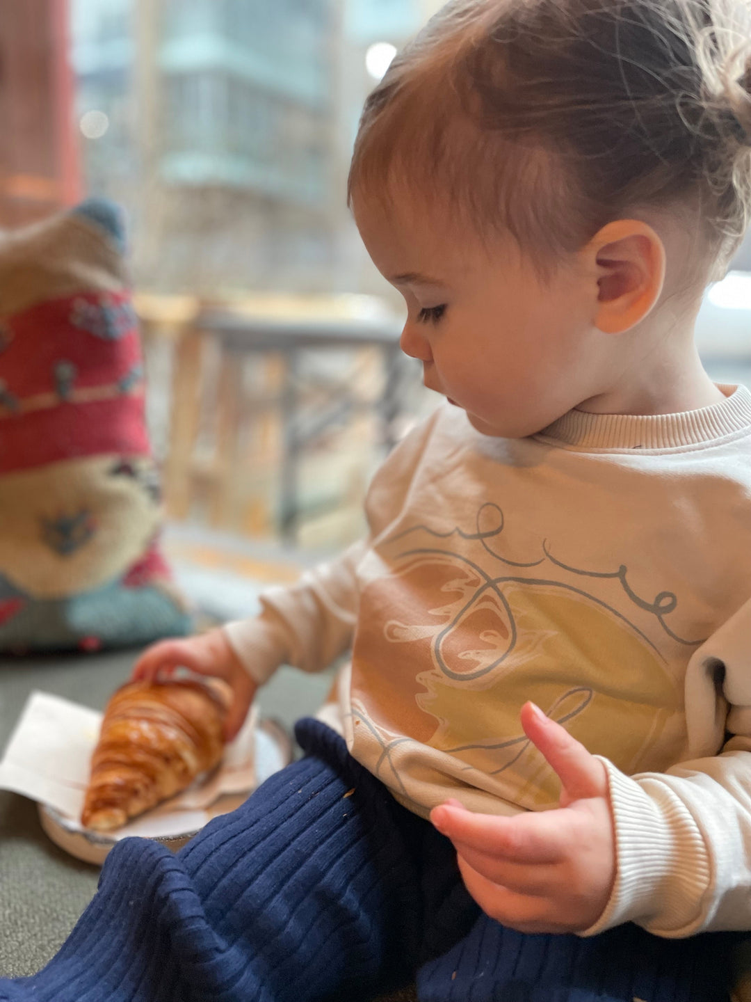 Sweatshirt avec imprimé oiseau pastel