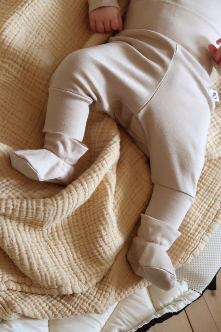 Chaussons pour bébés, Sand | Organic Pima Cotton - Granelito 