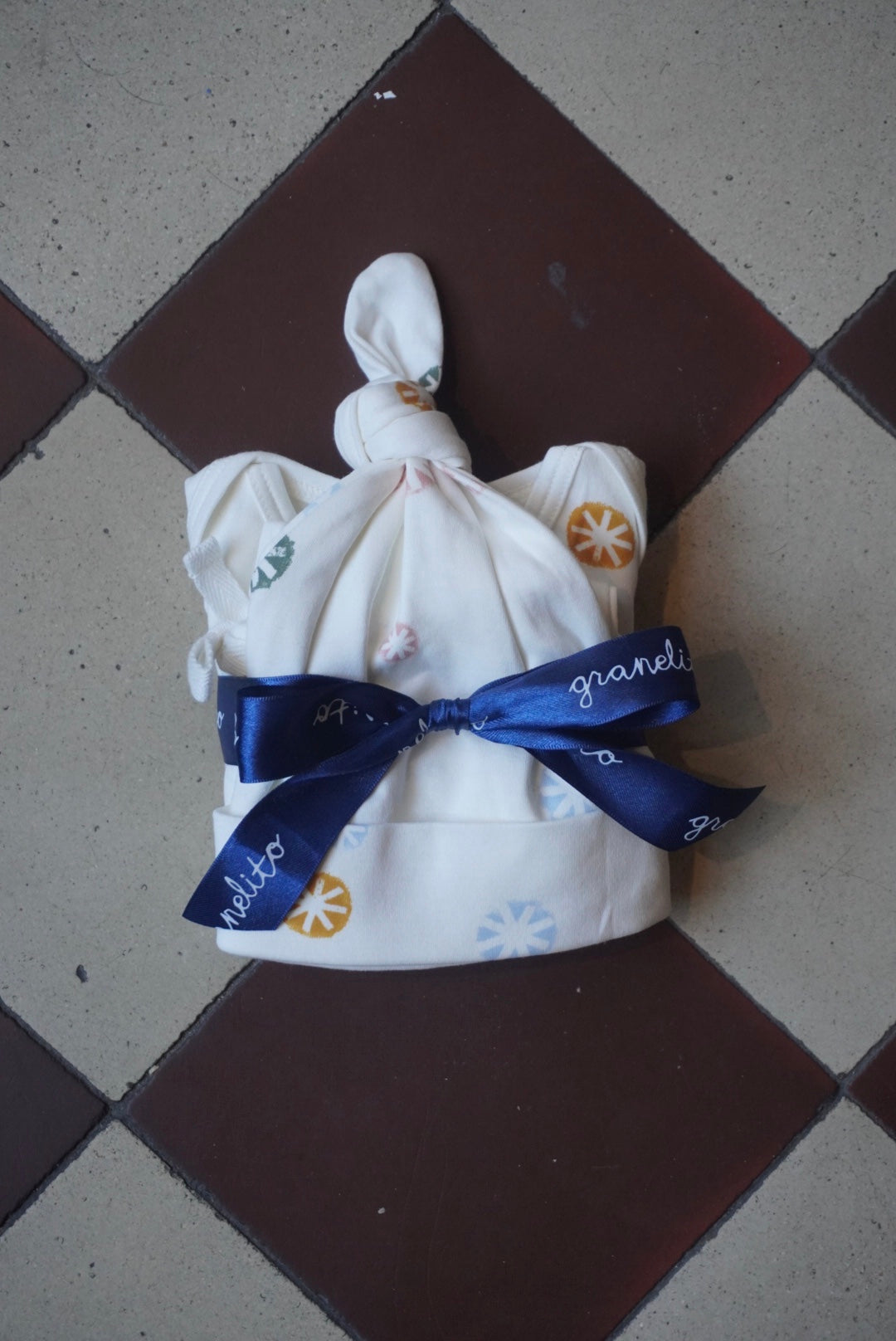 Organic Pima cotton baby bundle - snowflake